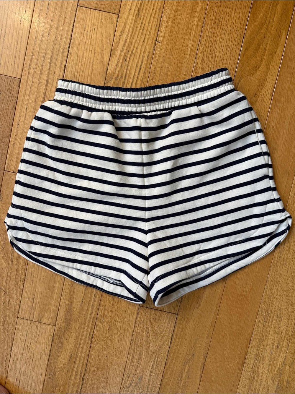 Gap Striped Fleece Pull On Shorts w/ Pockets - NWT - Navy/Cream - XS
